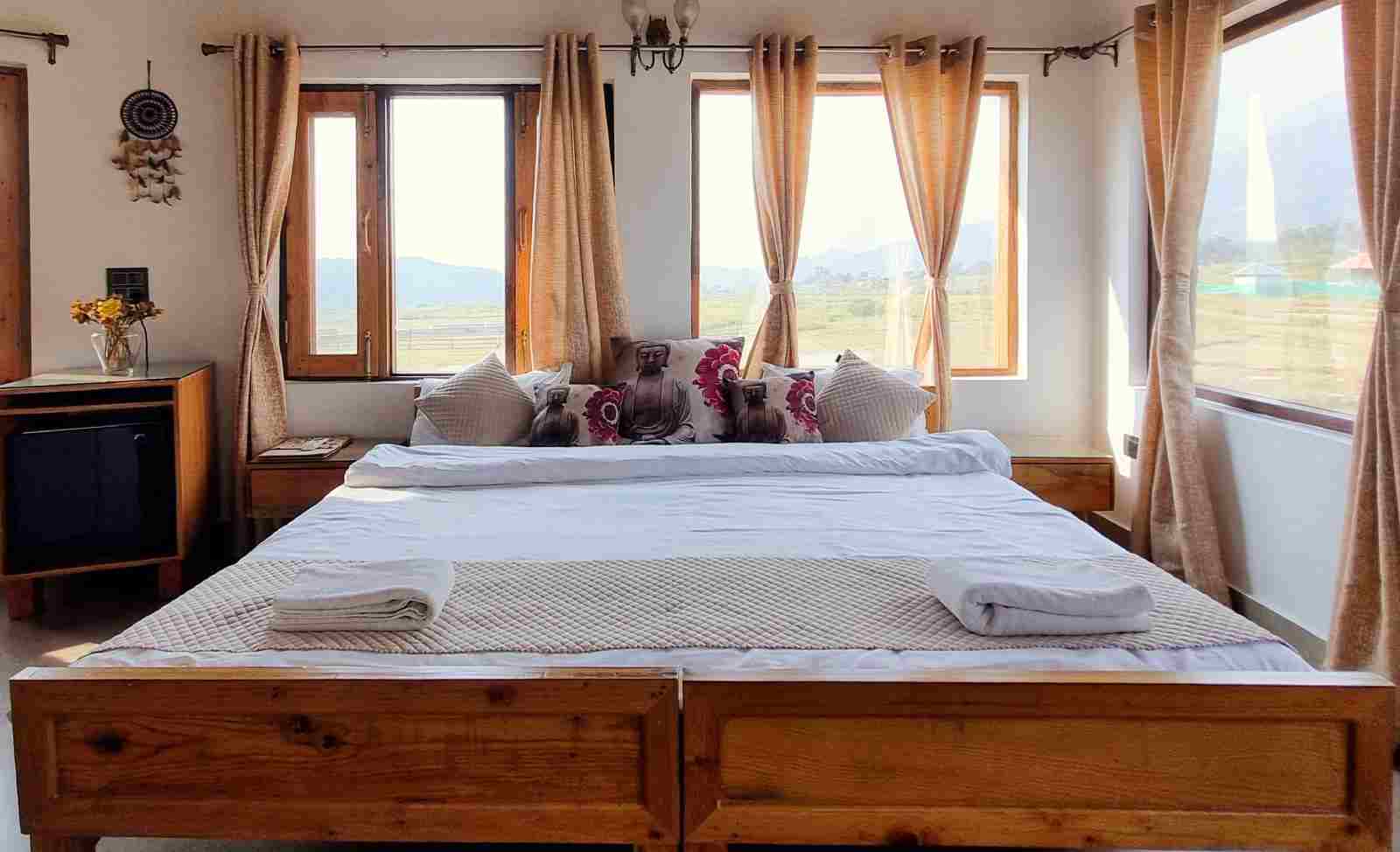 radha-room-1